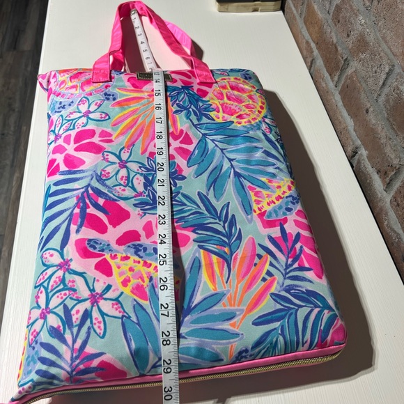 Lilly Pulitzer Packable Beach Mat Rainforest Retreat - Picture 9 of 16